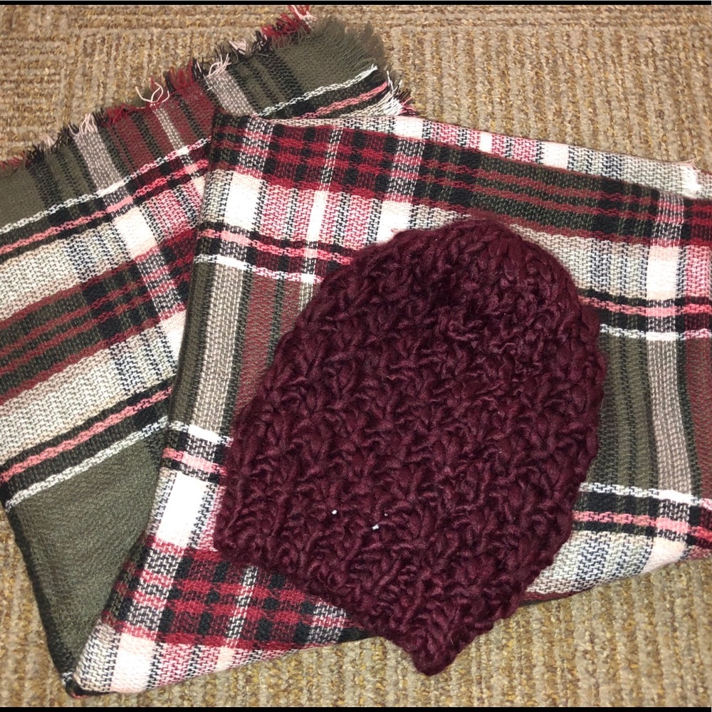 Maroon Beanie & Plaid Green, Black Blanket Scarf